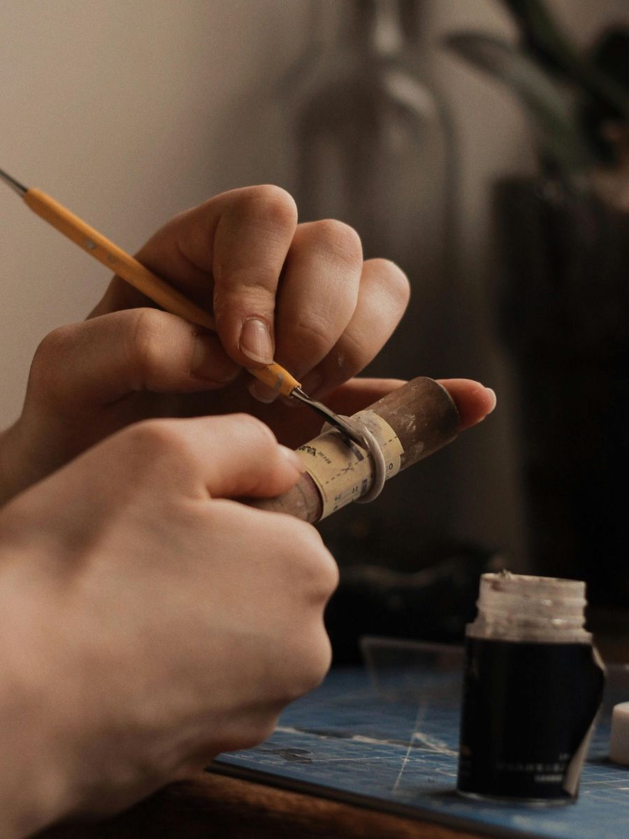 Measure ring size with Visual Ring Sizing tool calculator